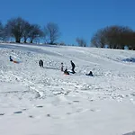 Chaleureux Avec Sauna, Terrain, Terrasse Et Babyfoot à - Fr-1-589-255 Hébergement de vacances *