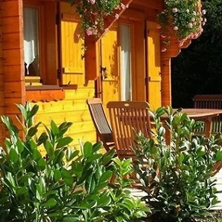 Chaleureux Avec Sauna, Terrain, Terrasse Et Babyfoot à - Fr-1-589-255 * Saint-Nabord