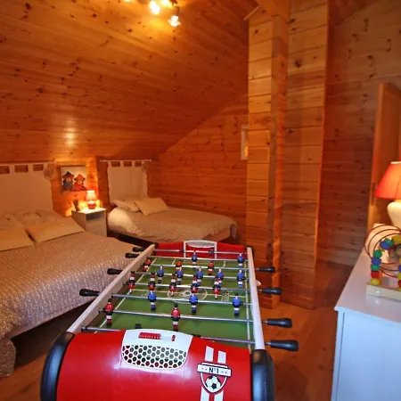 Chaleureux Avec Sauna, Terrain, Terrasse Et Babyfoot à - Fr-1-589-255 Casa de Férias