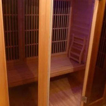 Chaleureux Avec Sauna, Terrain, Terrasse Et Babyfoot à - Fr-1-589-255