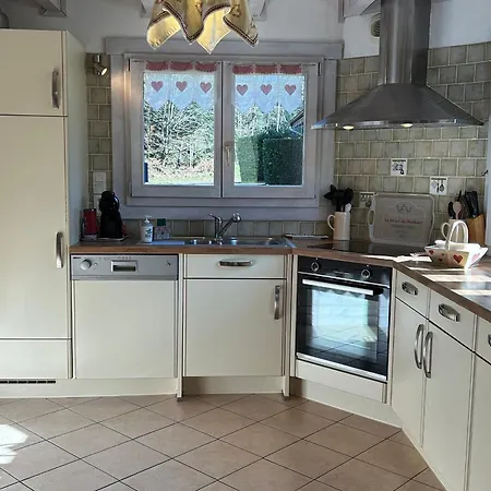 Casa de Férias Chaleureux Avec Sauna, Terrain, Terrasse Et Babyfoot à - Fr-1-589-255