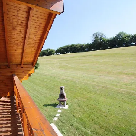 Casa de Férias Chaleureux Avec Sauna, Terrain, Terrasse Et Babyfoot à - Fr-1-589-255