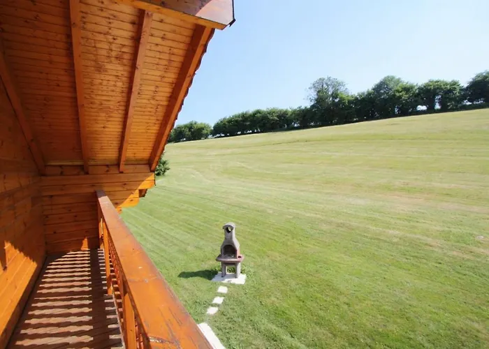 Chaleureux Avec Sauna, Terrain, Terrasse Et Babyfoot A - Fr-1-589-255